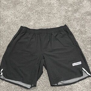 Legends Men's Black Patterned Athletic Shorts